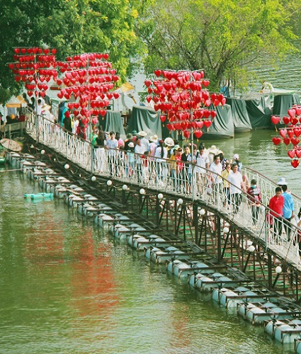 Lượng khách tham quan tại bảo tàng và các di tích